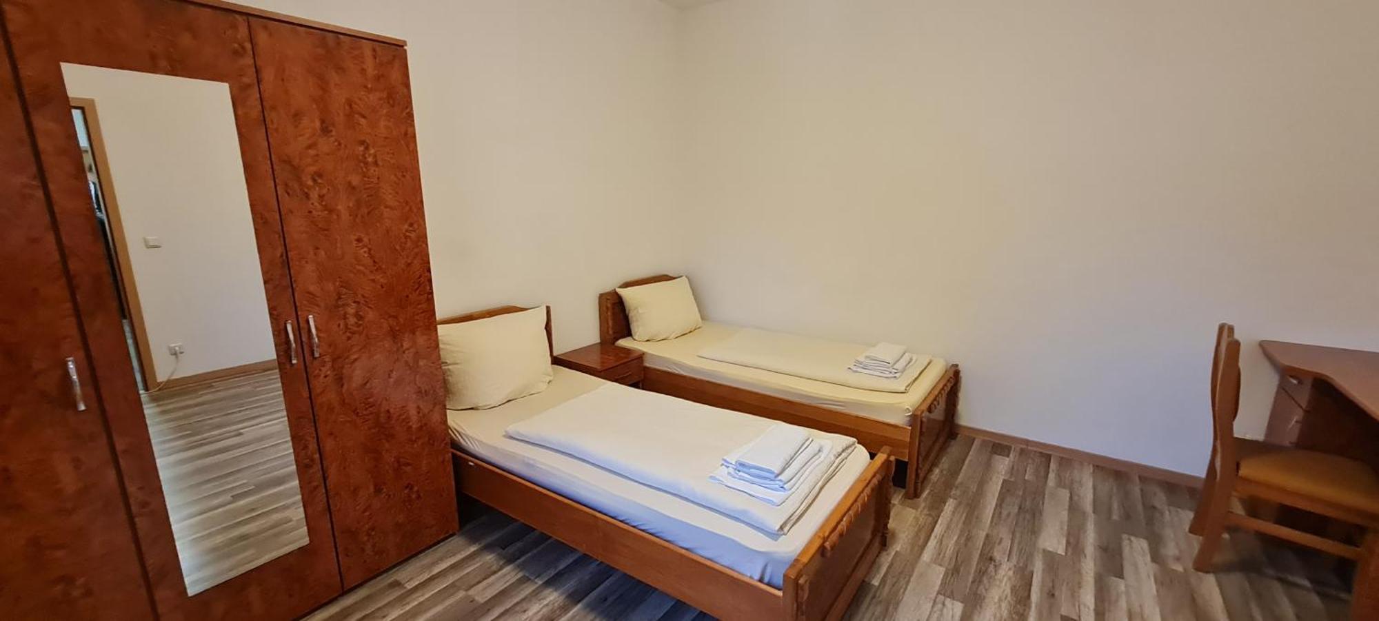 Schoene Hostel Mit Eigene Parking Netflix Youtube Norimberga Esterno foto